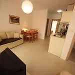 Menada Rainbow Apartamento *