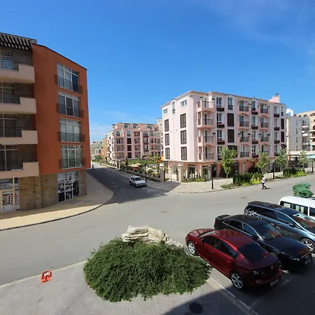 Menada Rainbow Apartmán *